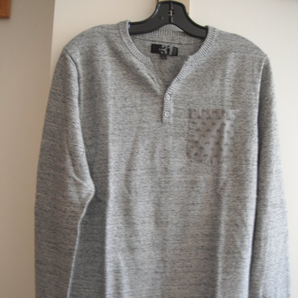 Le 31 Exclusivite Simons Cotton Sweater Gray V- neck M Like New